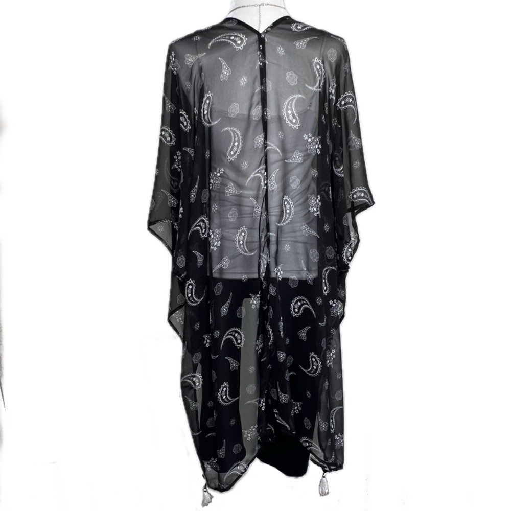 Sheer Paisley Kimono Handkerchief Hem Tassels Black White One Size Cardigan - Picture 13 of 16